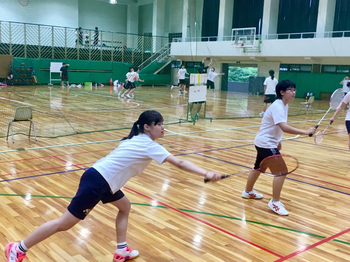 中学バドミントン部 大阪女学院