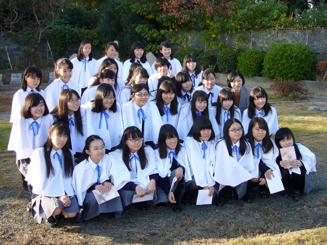 ヘール先生墓前礼拝の画像